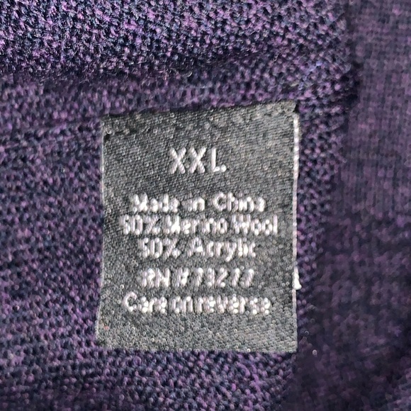 Men’s Sweater - Picture 6 of 8